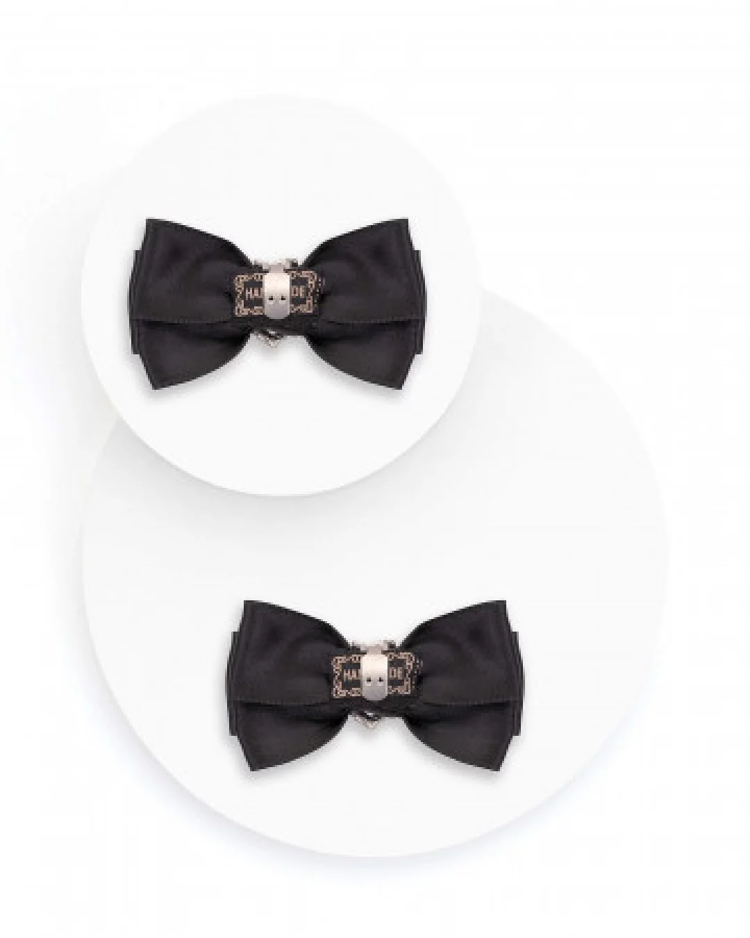 Satin bow shoe clips black | SHAPEN barefoot