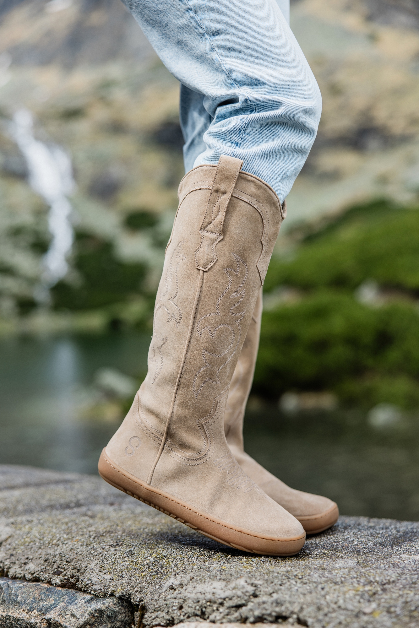 219 ARIZONA barefoot cowboy boots Beige