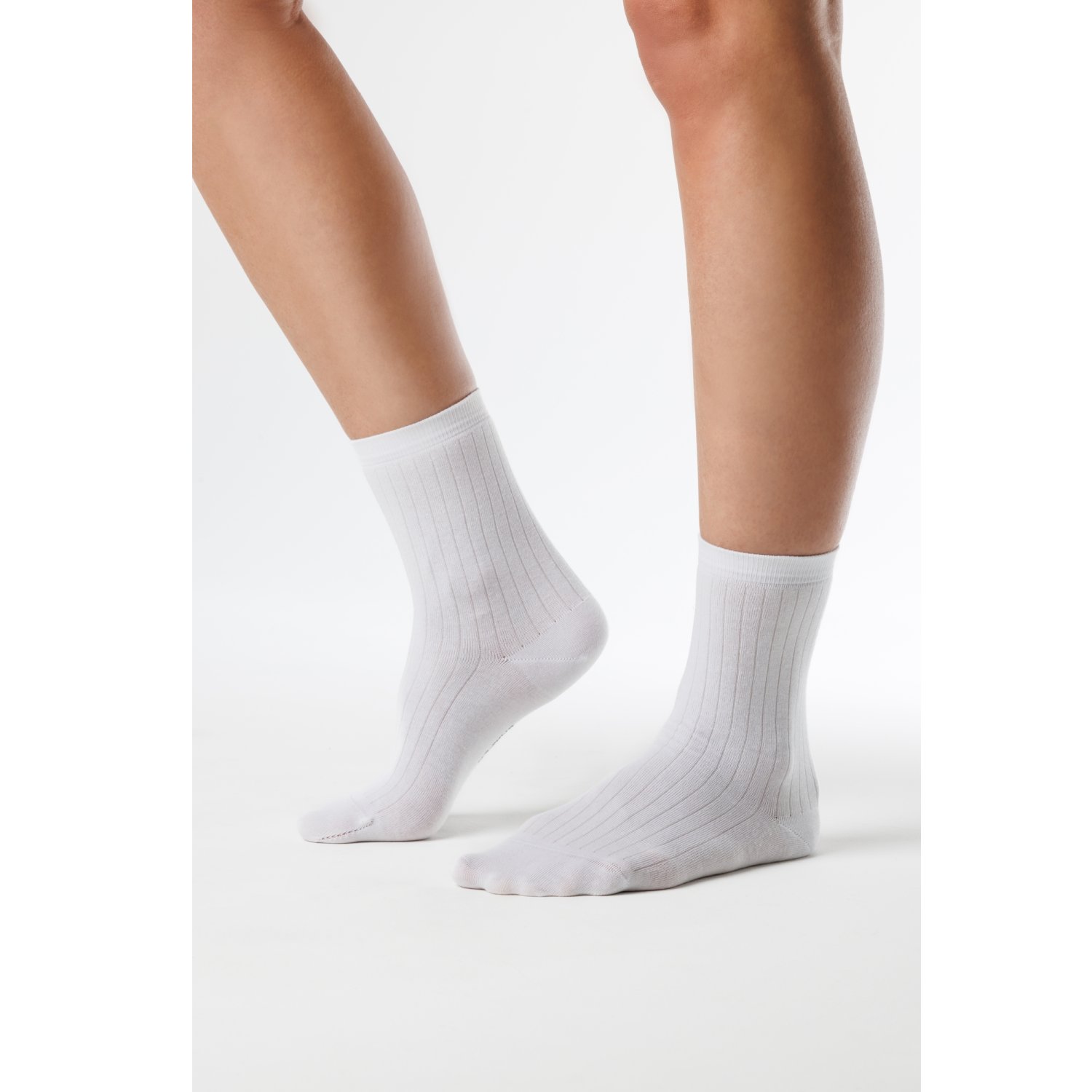 SIGNATURE Gerippte Barfuß-Socken White