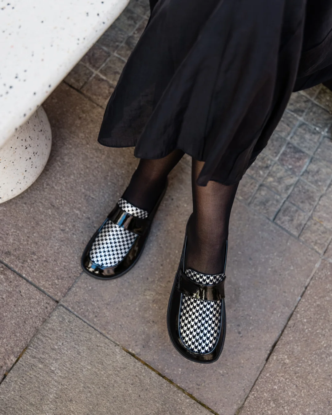 SHEEN barefoot loafers Black & Silver